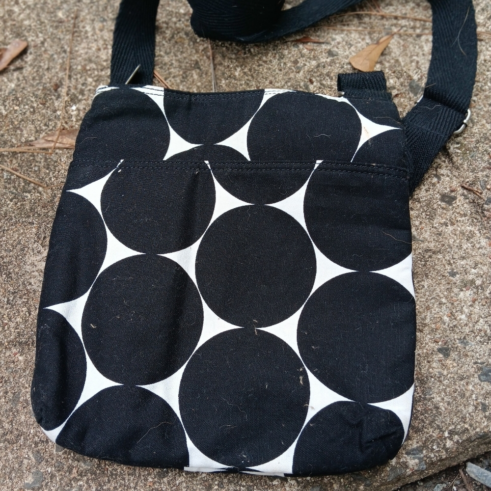 Woman's thirty one messenger bag